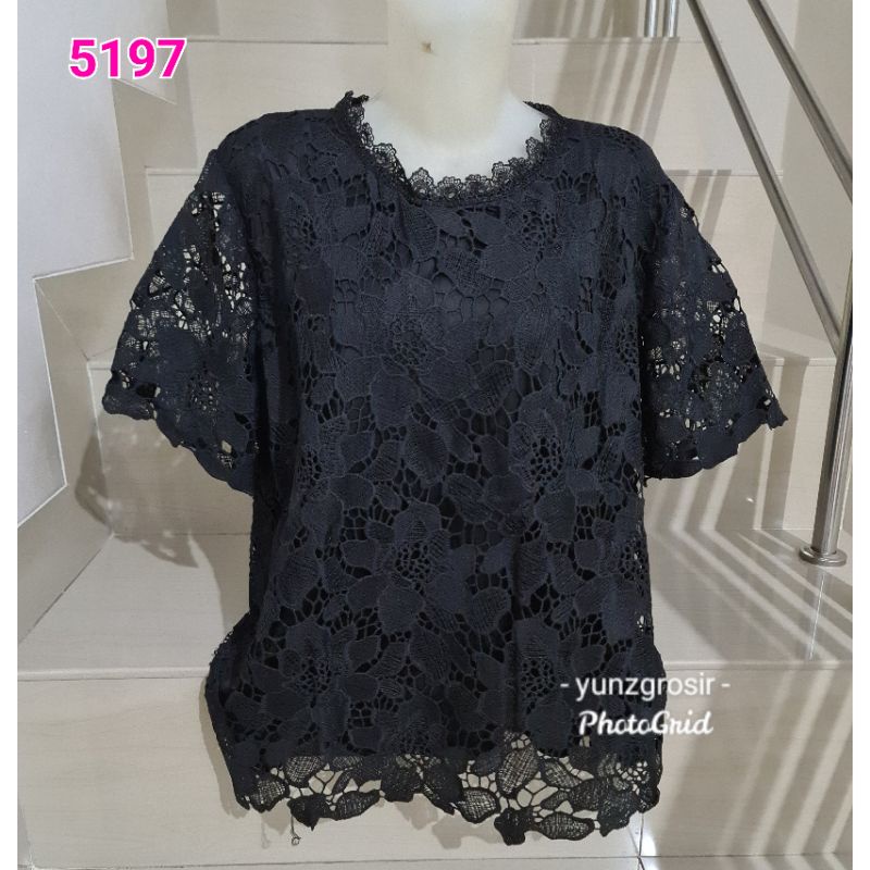 Blouse Brukat Putih, Hitam, Warna Tangan Pendek Import Size XL, 2XL, 3XL-5