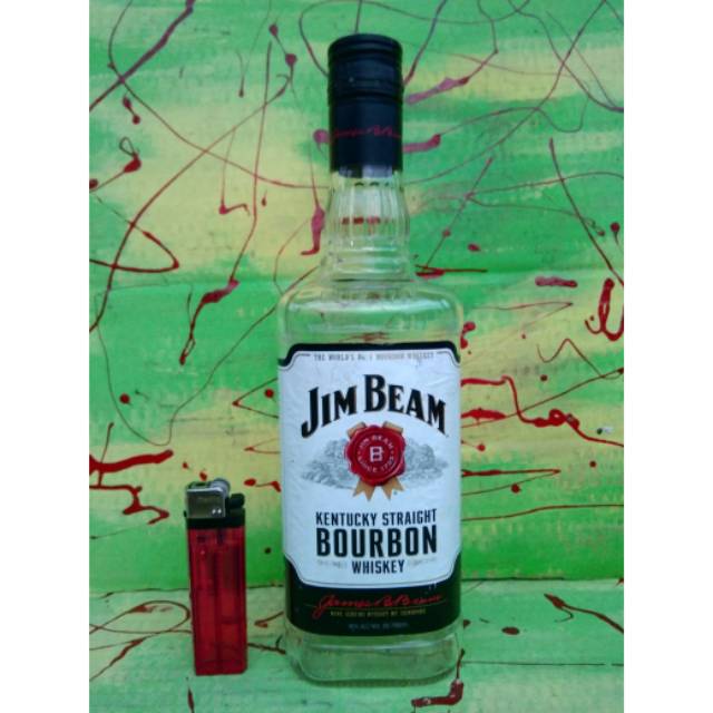 Botol bekas miras minuman keras jim beam whisky