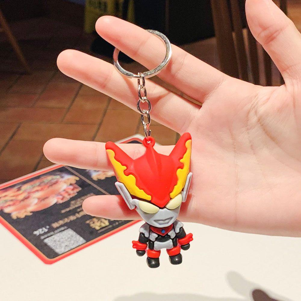 QUINTON Ultraman Gantungan Kunci Liontin Fashion Mobil Keychain Scultures Anime Jepang Darah Panas Anime Key Ring