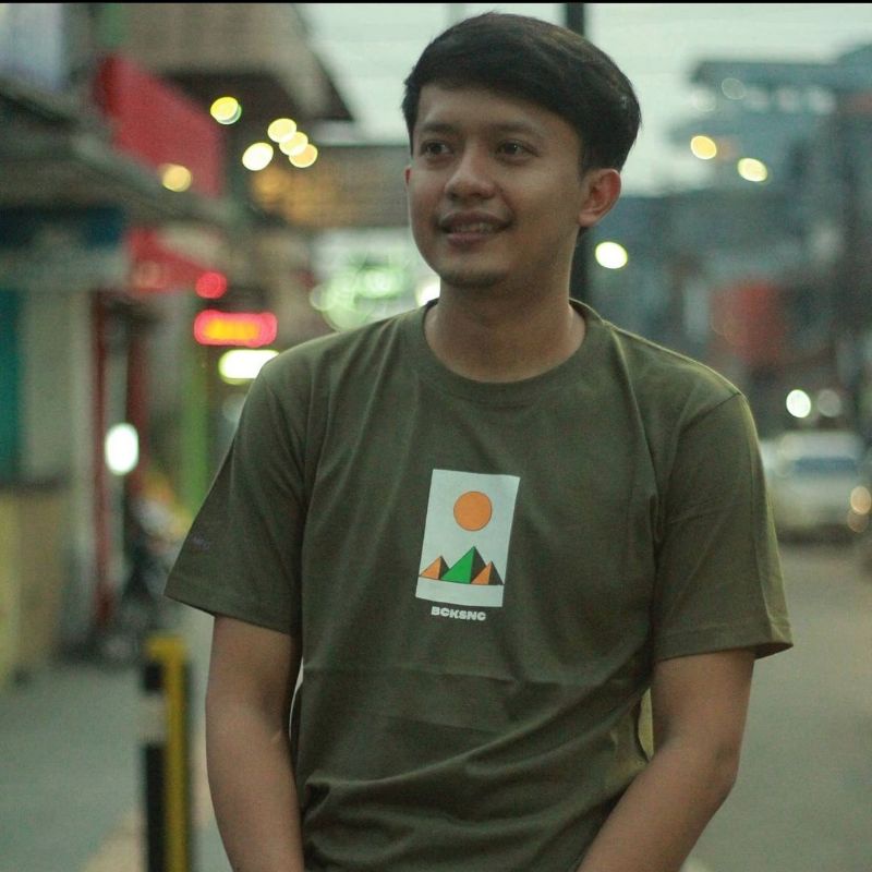 t-shirt Bucks inc (hijau army)