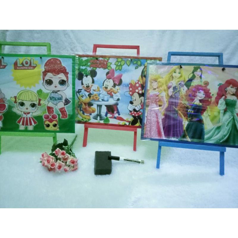 

papan tulis white board / papan tulis karakter anak ( plus penyangga dan spidol penghapus)