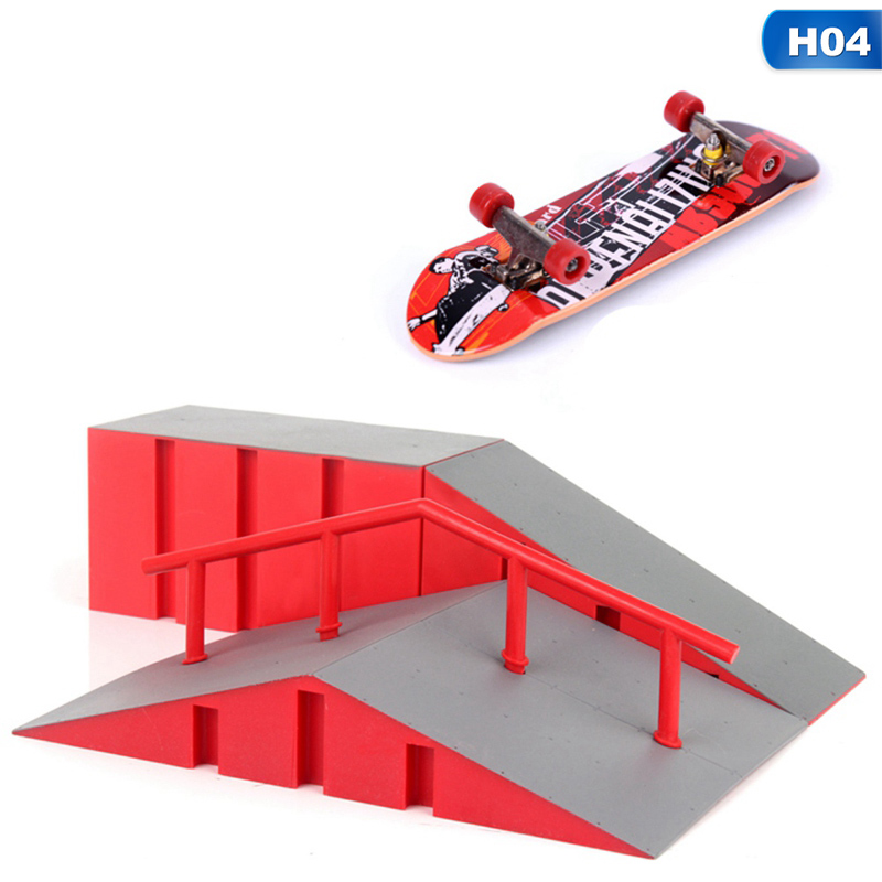 Finger Skateboard box Mini Skateboard Taman Jari Skateboard Jari Skateboard Tuang Jari Skate pro gift box