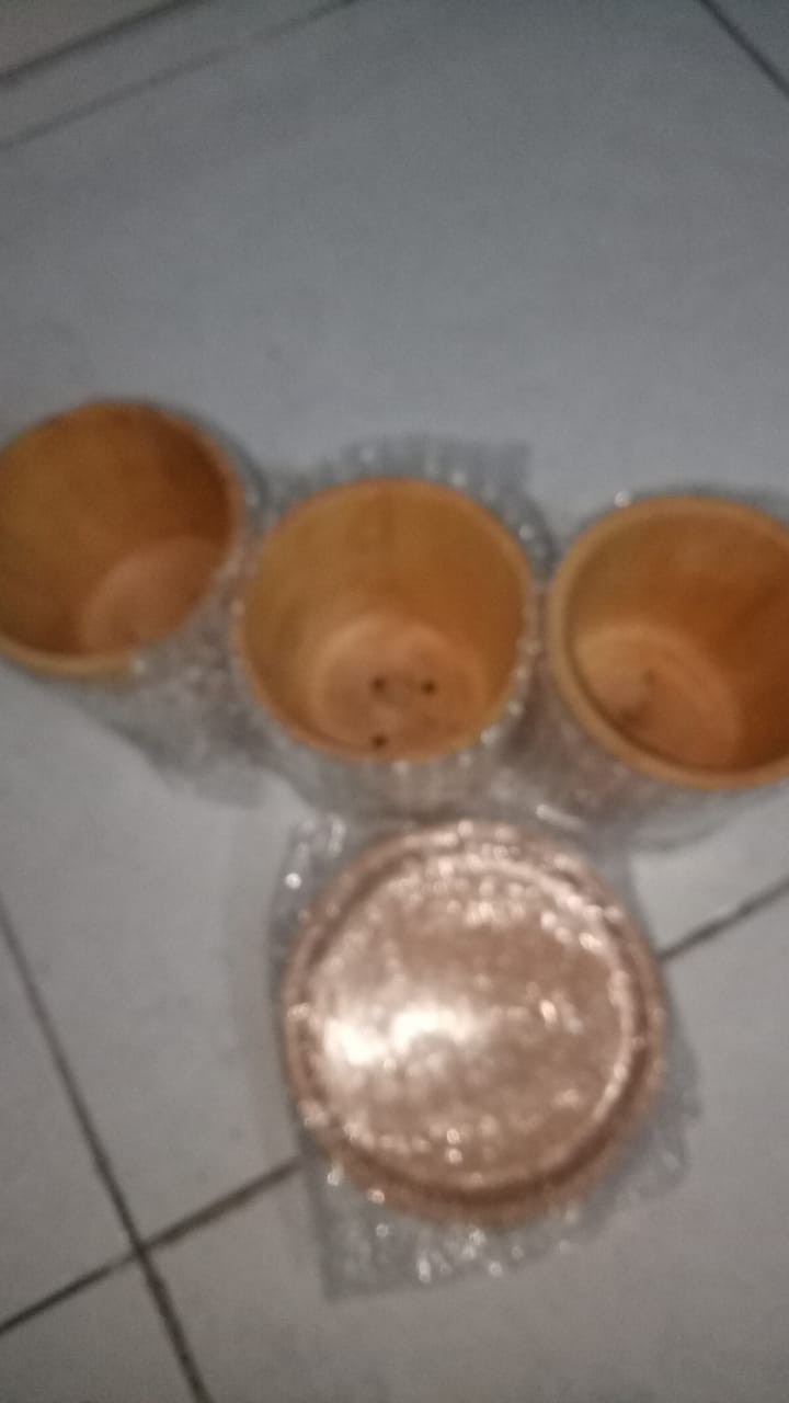 Wadah Lampu Kayu Prisma