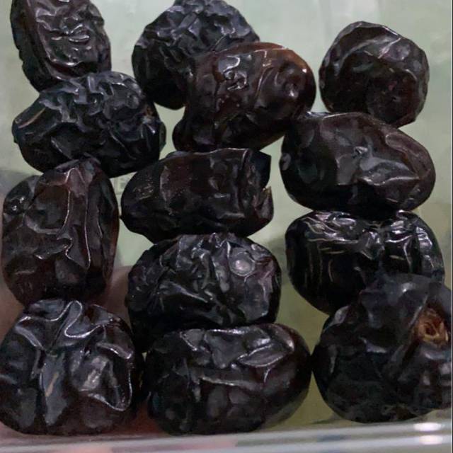 

Kurma Ajwa 1 kg