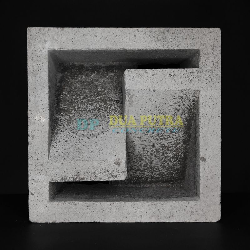 Dingklik. Loster / Roster / Loster beton / rumah minimalis / angin angin / Lubang angin