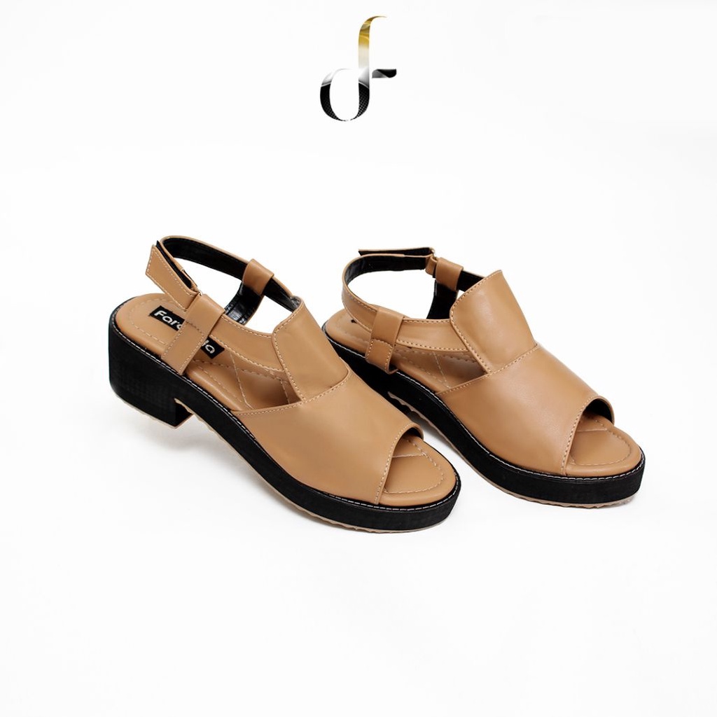 FARADELA Sandal Wedges Spon F01-01.5-5