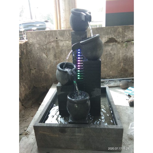 air mancur kendi miring