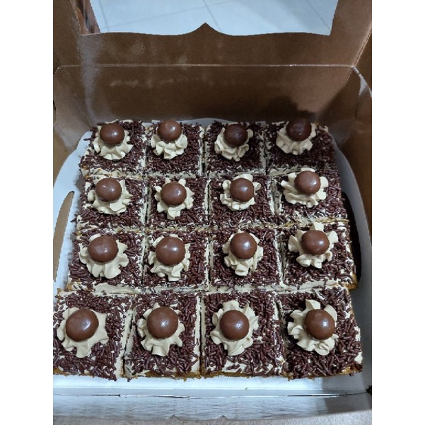 

Bolu Mocca Panggang Uk. 20x20