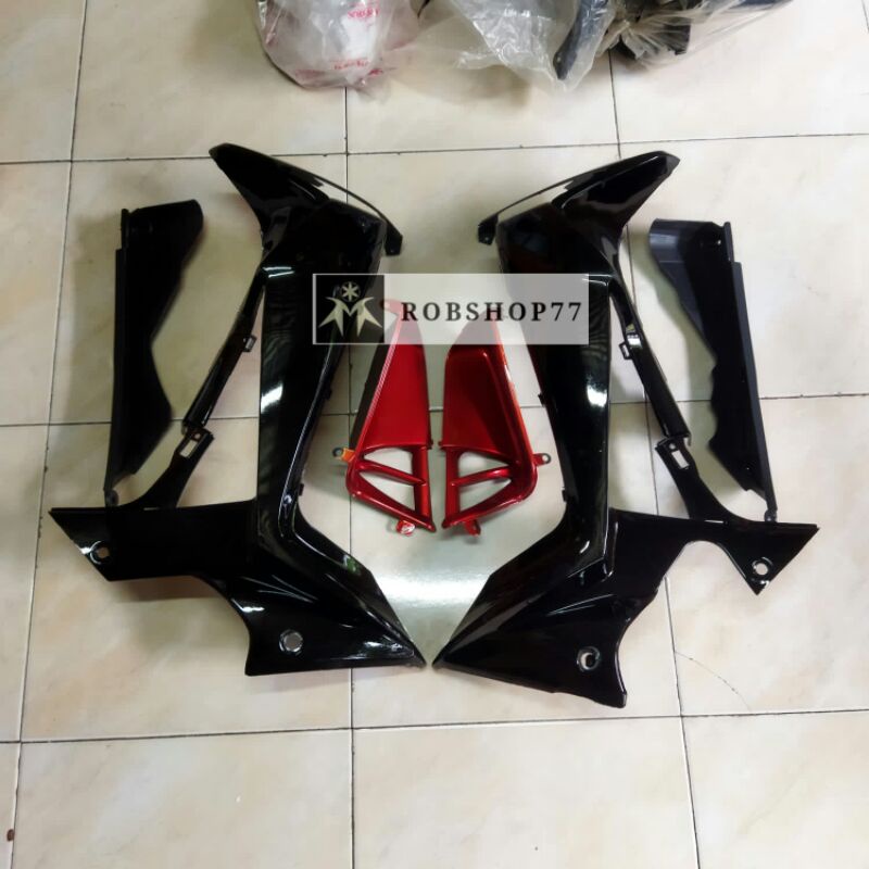 SAYAP KANAN KIRI 1 SET HONDA SUPRA X 125 BATMAN/SUPRA X 125 BETMEN HITAM MERAH