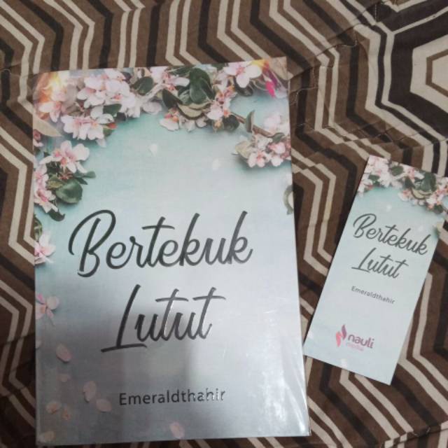 BERTEKUK LUTUT -NAULI MEDIA-