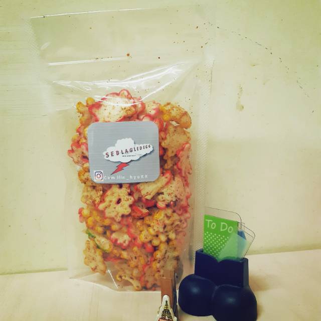 

Krupuk seblak gledek