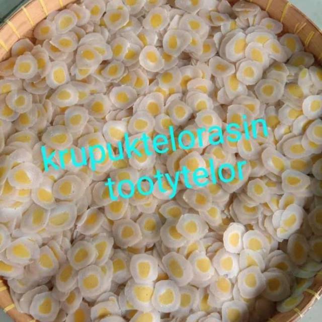 

Kerupuk telor asin mentah /homemade/halal/1kg