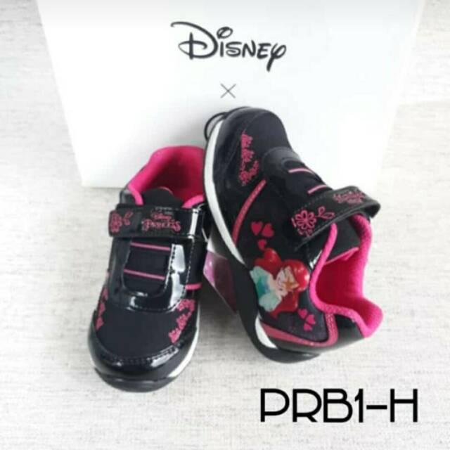 Sepatu Disney Anak