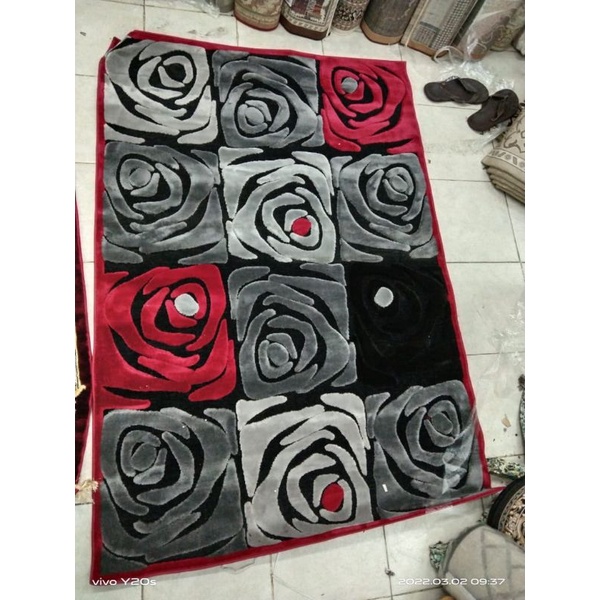 Karpet permadani rose black red 120 x 160 cm