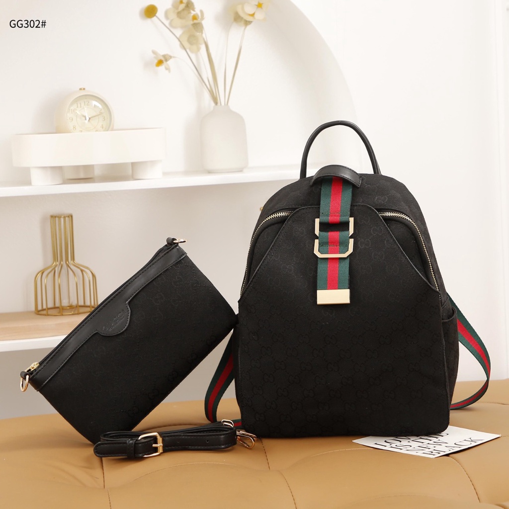 Gucci GG Canvas Backpack With SlingBag GG302