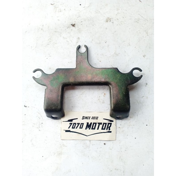 besi breket bracket dudukan speedometer spidometer Megapro lama Megapro hiu original
