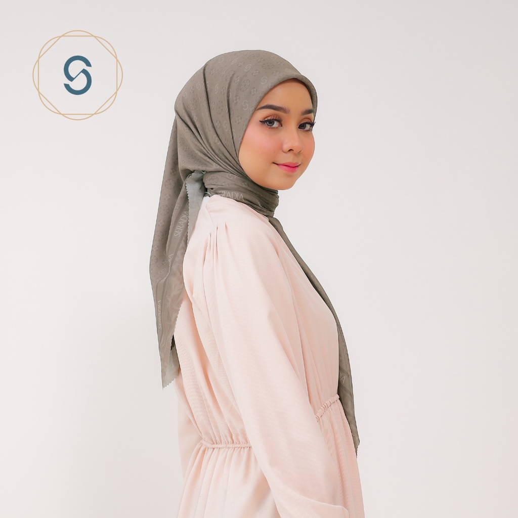 Seradia Hijab Segi Empat Monogram 2.0-Shale