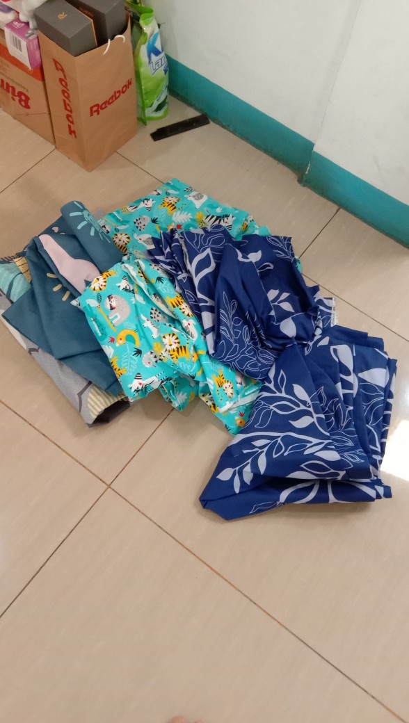 Kain Bahan Sprei Meteran Katun Star Motif Acacia