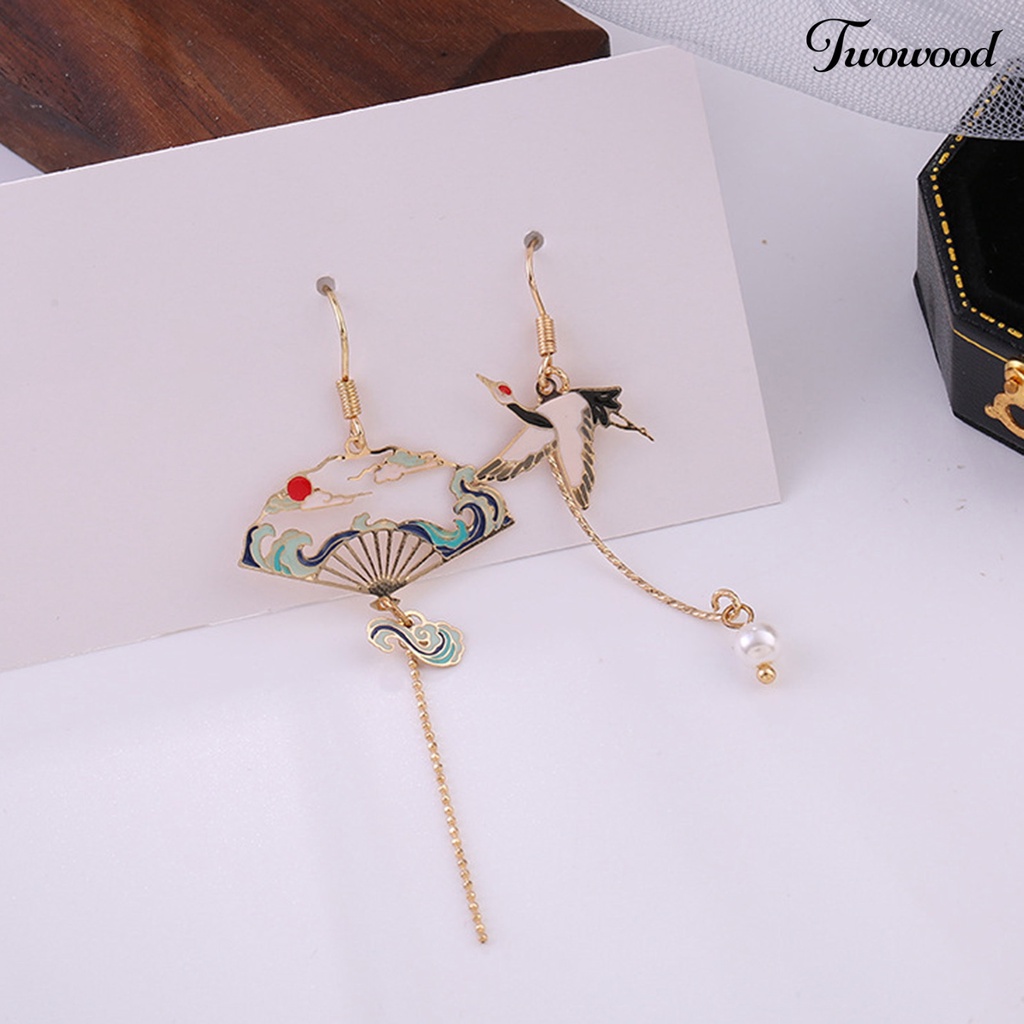 1 Pasang Anting Kait Gantung Wanita Desain Hewan Asimetris Hias Mutiara Imitasi Untuk Kencan