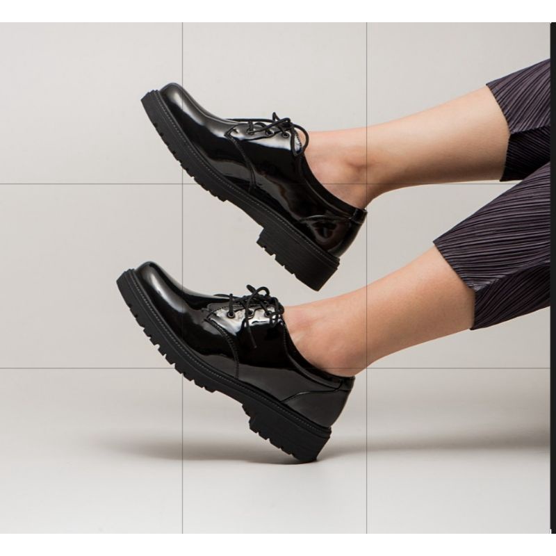 Sepatu Docmart Wanita Terbaru 2021 Loafers Hitam Kulit Fashion Kekinian Bisa Cod