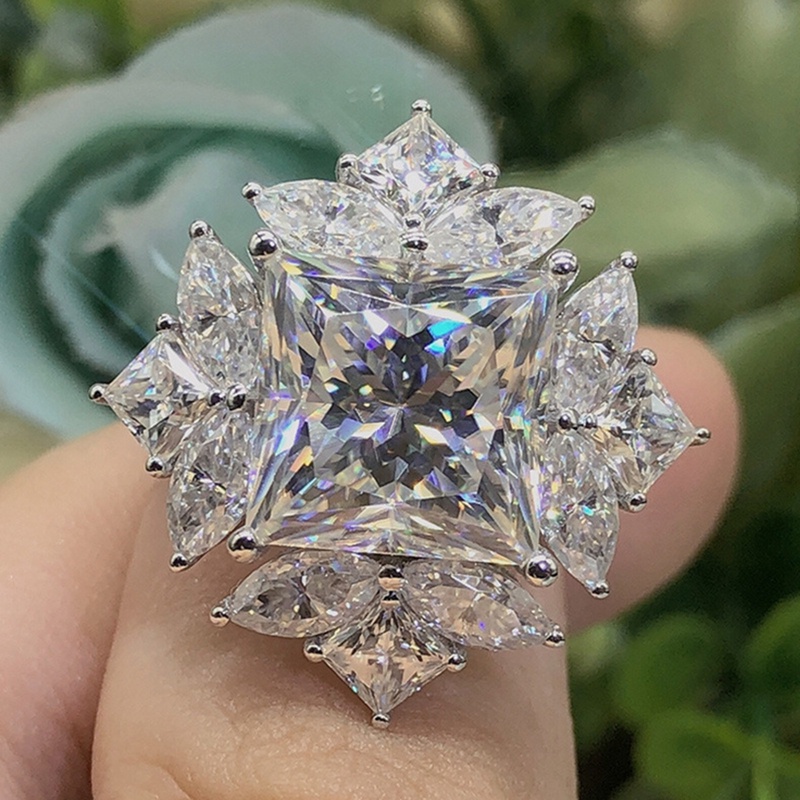 Cincin Wanita Desain Snowflake Hias Cubic Zirconia Warna Silver Untuk Pesta Pernikahan