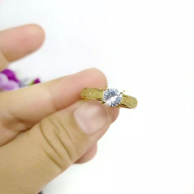 BISA COD Cincin titanium/couple pasir kuning mata diamond