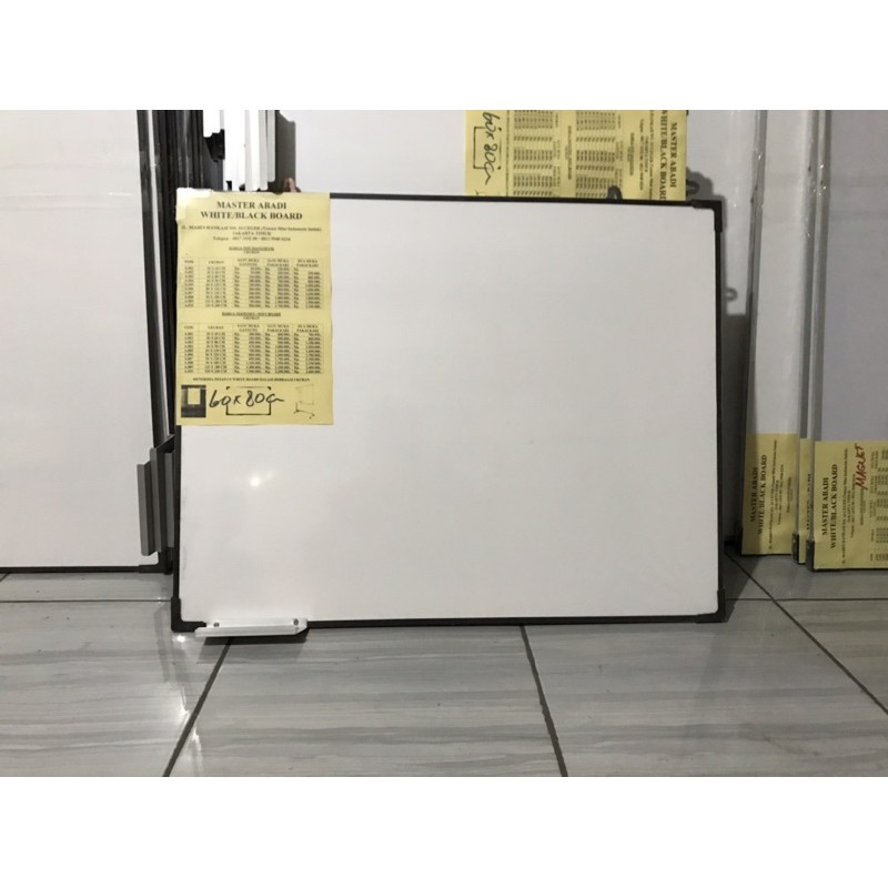 

Whiteboard Gantung 60X80