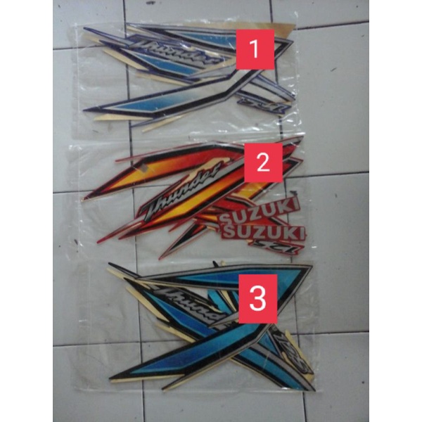 Sticker striping motor Thunder125 2006