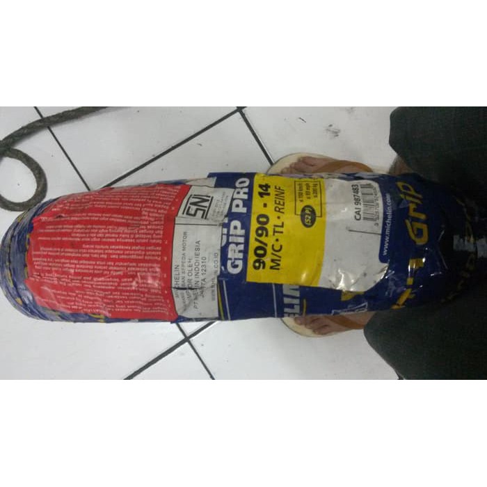 ban luar 90 90 14 michelin HAM