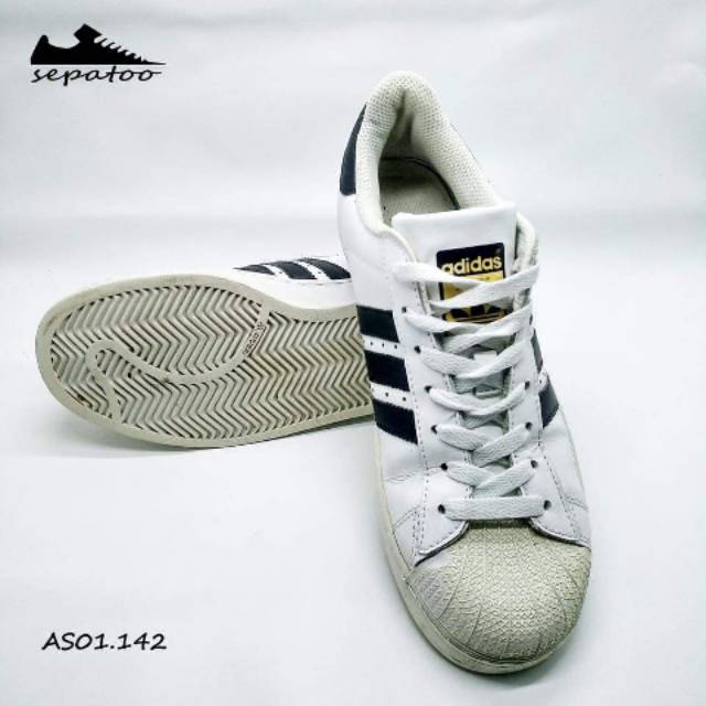 Sepatu branded original second/bekas adidas