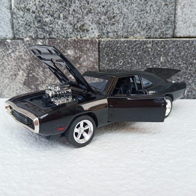 Parfume Pewangi Pengharum Mobil Parfum Pajangan Miniatur Mobil 1970 Dodge Charger R/T Vin Diesel FF7