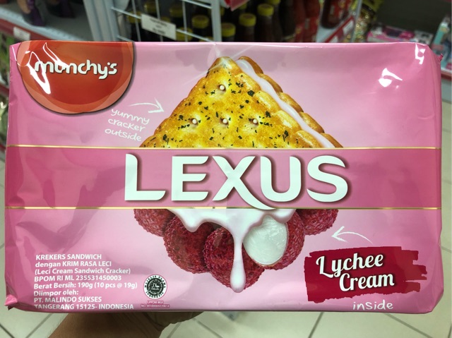 Munchys Lexus Lychee Cream/ Biskuit Dengan Krim Leci/ Cracker 190grm