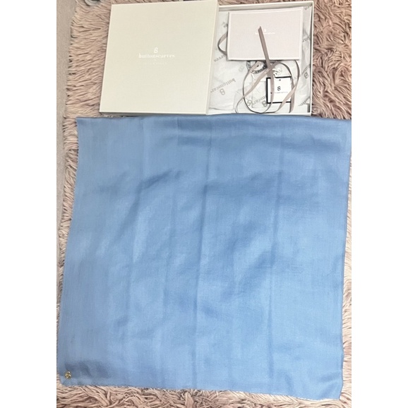 Buttonscarves Olla Square