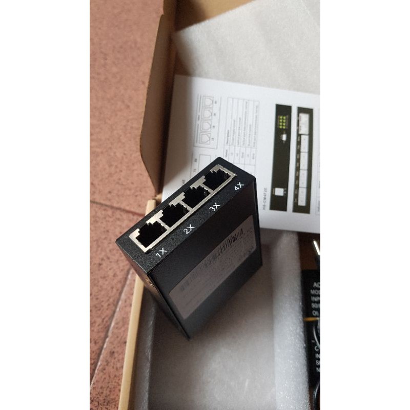 HSAirpo CM2F4E POE Support Media Converter 2 FO 4 LAN