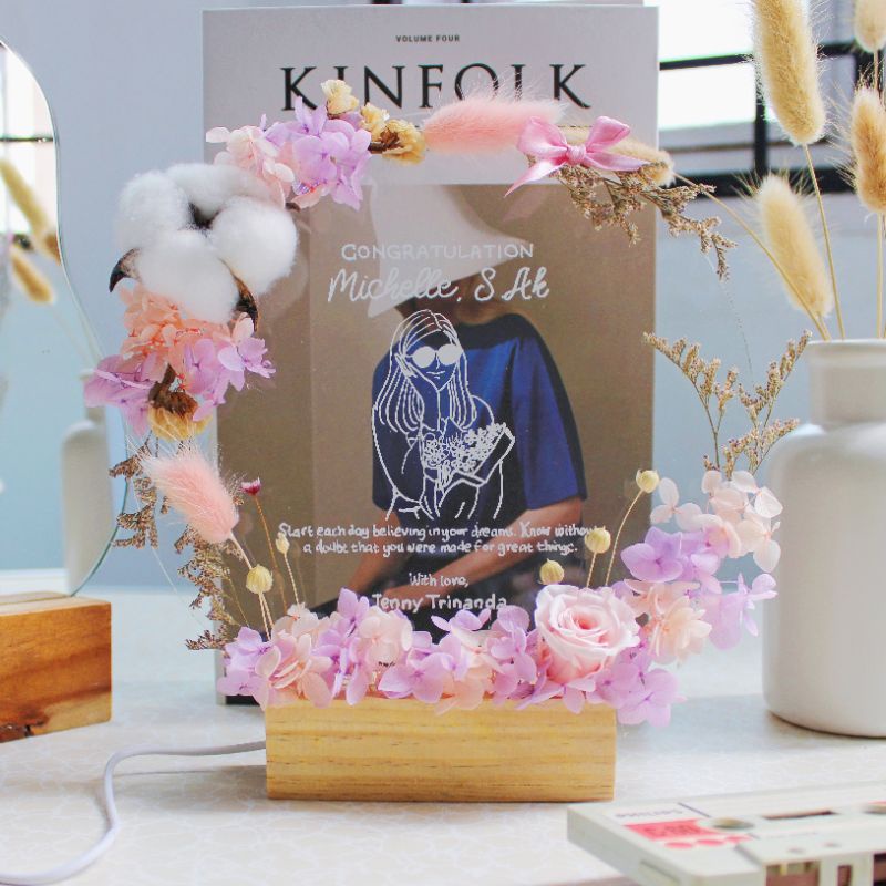 Round Acrylic Frame with LED / Bingkai Bunga / Bingkai Bunga Kering / Frame Bunga / Frame Flower / D