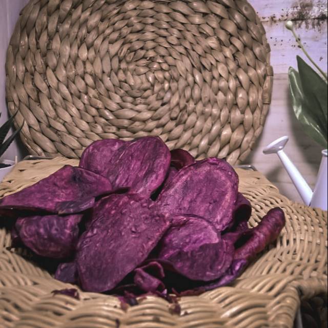 

Keripik Singkong Ungu