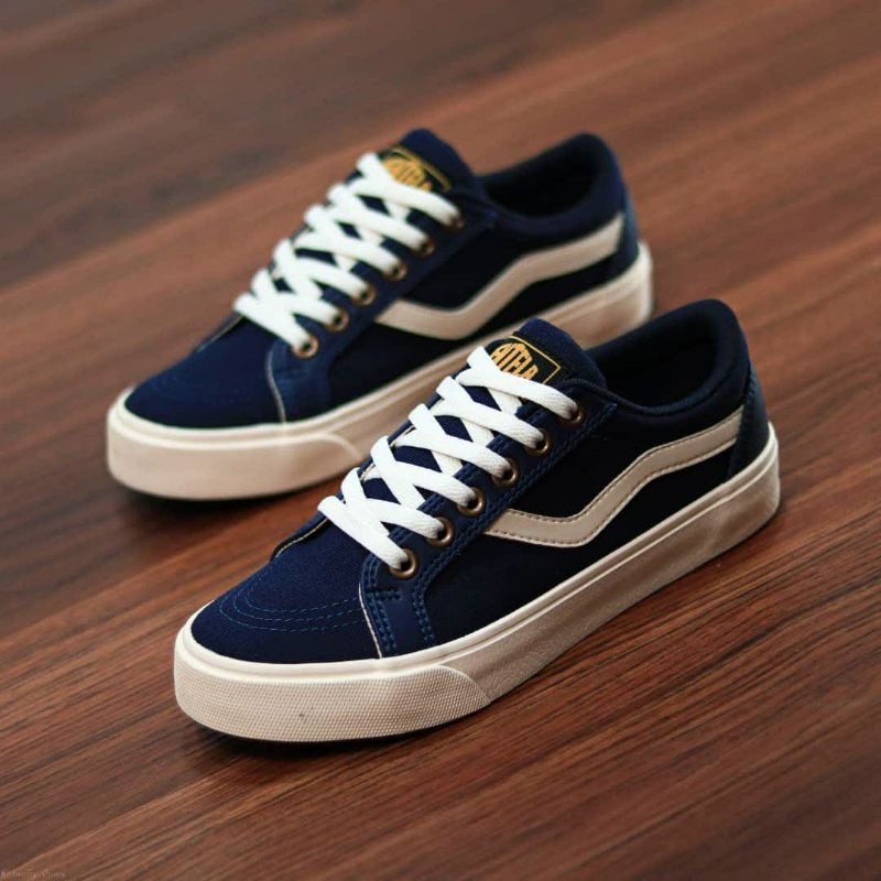 Ventela republic low navy original official store terbaru sepatu pria wanita