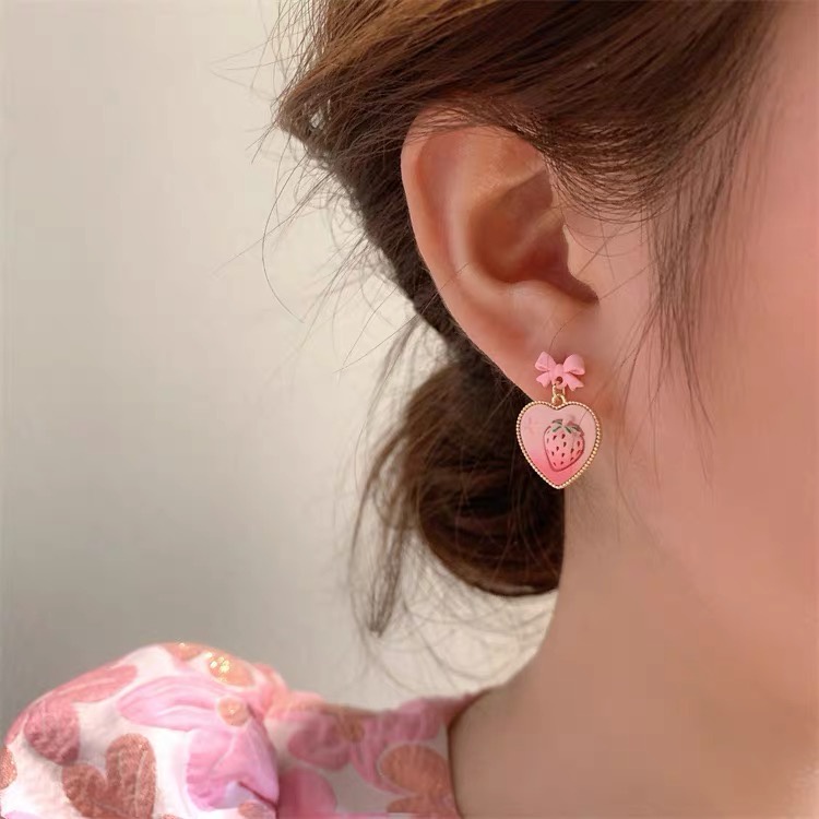 Anting Tusuk Gantung Desain Strawberry Tulip Untuk Wanita