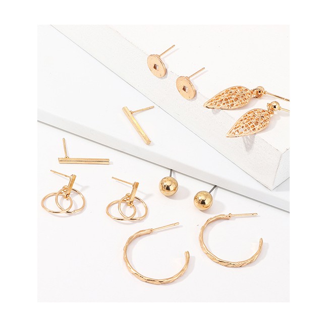 LRC Anting Tusuk Fashion Golden Geometric Alloy Ring C-shaped Leaf Earring Set D81680