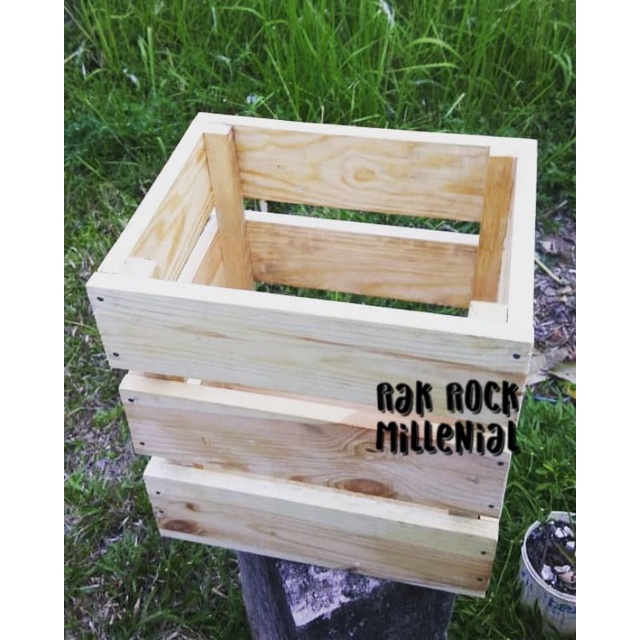 Keranjang Kayu 33x28x35 / Keranjang Buah / Keranjang Serbaguna / Parcel / Hampers / Seserahan / Kota