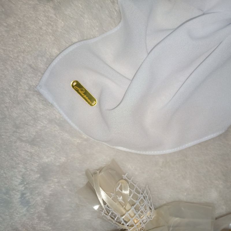 AKHWAT COLLECTIONS | PASHMINA DIAMOND CREPE ITALIANO 200X70 CM | FREE GIFT | JUMBO | PASHMINA VIRAL-White