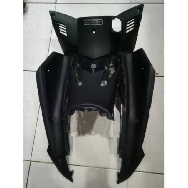 Legshield tengah Blade New