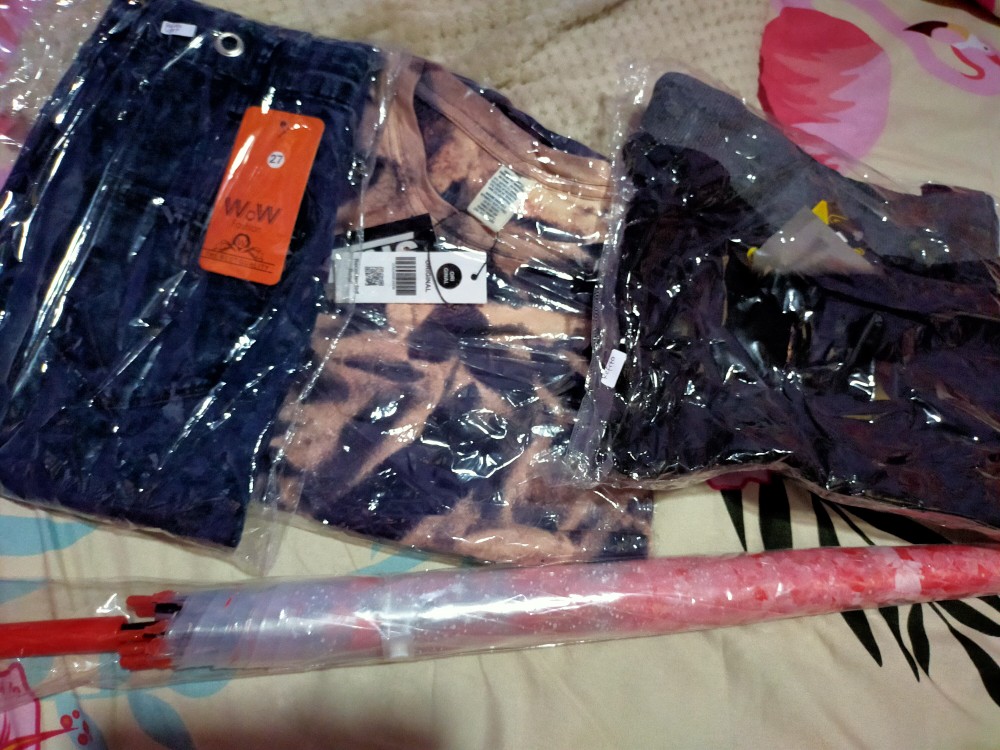 Pesenan Refita Payung Dan Celana