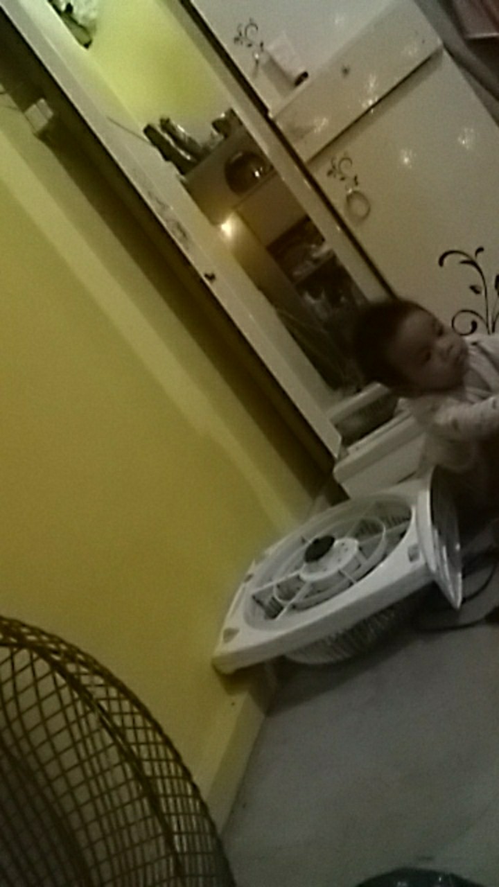 Molto Pewangi Pakaian Pink Elegant Pure 12 Sachet X 20ml