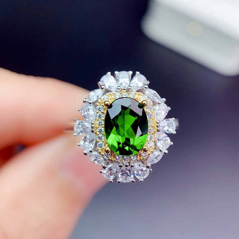 Natural Oval Emerald Green Stone Ring For Women Luxury Elegant 18k White Gold Wedding Rings May Birthstone Anniversary Gifts