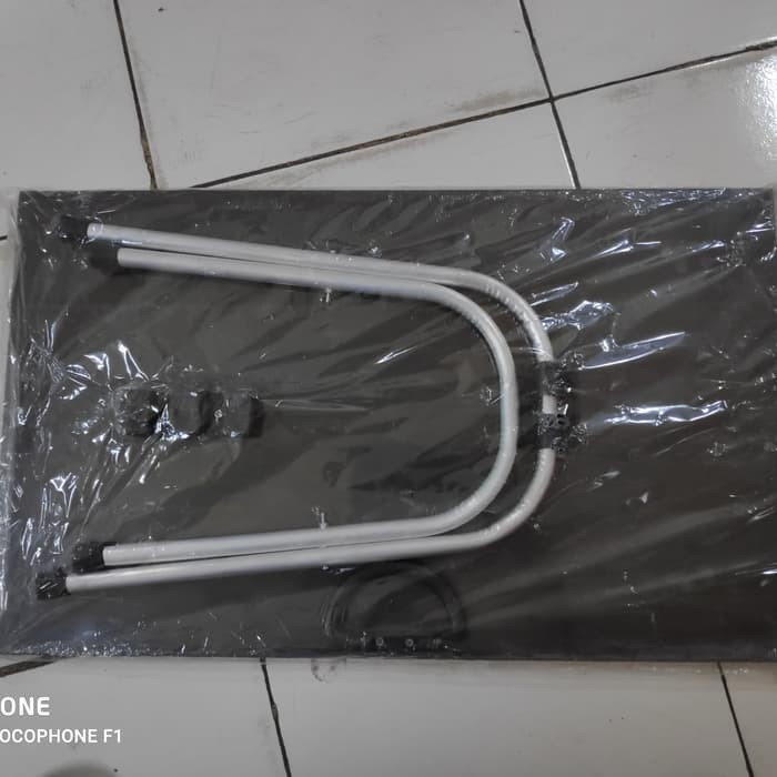 Meja Lipat Belajar Anak Kaki Aluminium 33x48 cm (Alumunium)