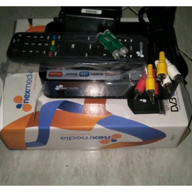 STB Nexmedia versi 4.0 .1set lengkap. Free 2 pcs Batu Battery + kabel HDMI TV Digital. STB DVB T2
