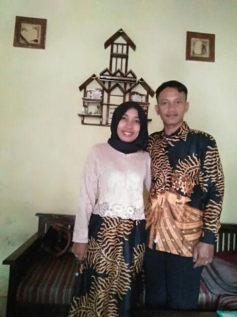 Maura Couple - Sania Ruffle Batik Couple Ori Ndoro Jowi Garansi Termurah Shopee -  Batik Modern Solo