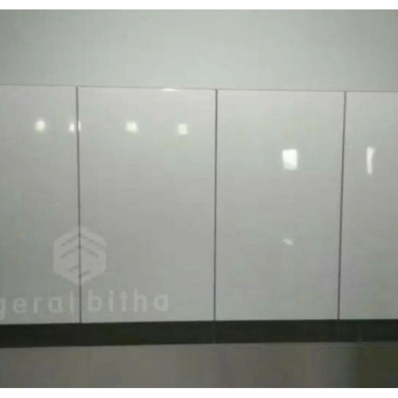 RAK PIRING LEMARI GANTUNG DAPUR KITCHEN SET ATAS 4 PINTU GLOSSY