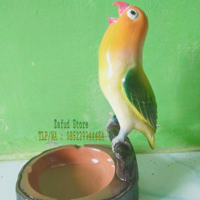 Asbak burung Lovebird